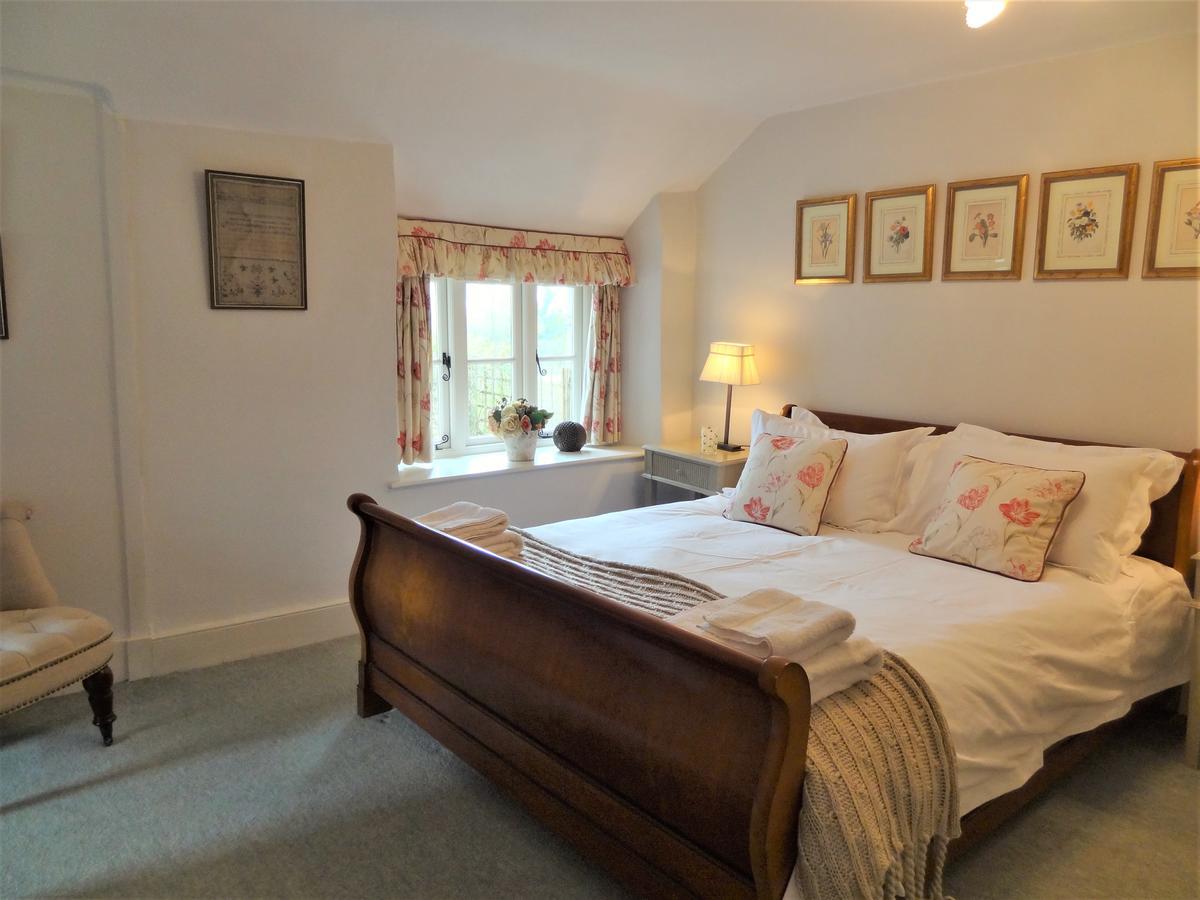 Huxham Farmhouse Bed and Breakfast East Pennard Exterior foto