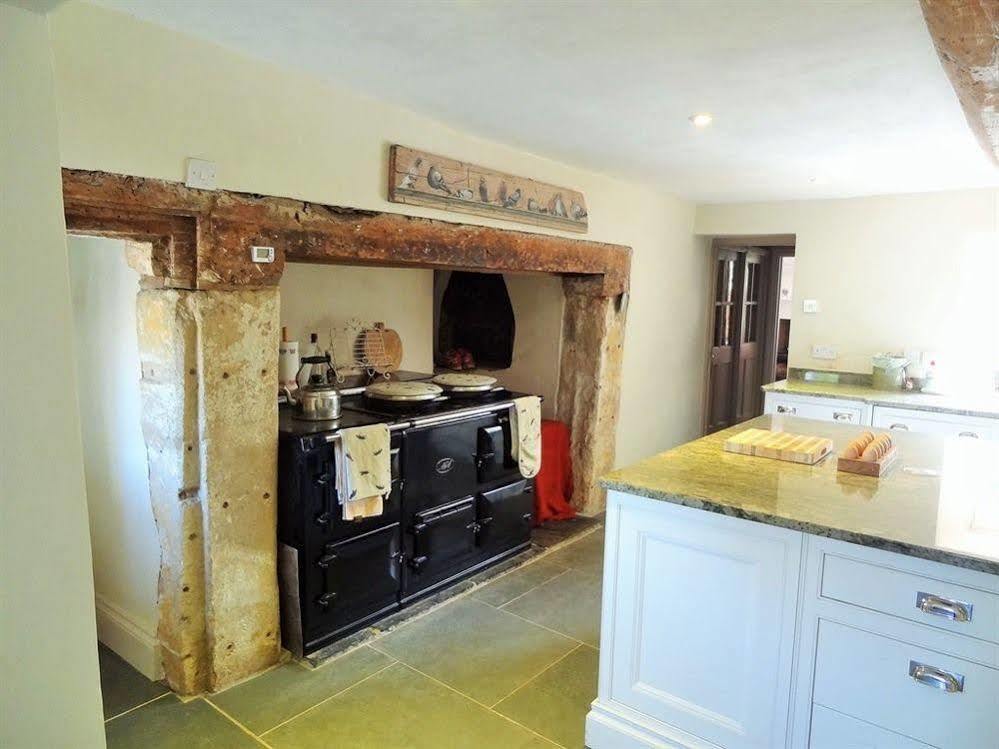 Huxham Farmhouse Bed and Breakfast East Pennard Exterior foto